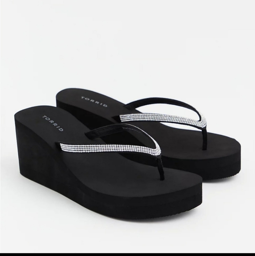 BLACK RHINESTONE EVA PLATFORM SANDAL